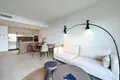 Mieszkanie 2 pokoi 98 m² Torrevieja, Hiszpania