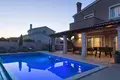 Villa 4 chambres 175 m² Grad Pula, Croatie