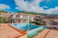 4 bedroom apartment 270 m² Alanya, Turkey