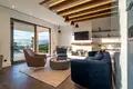 Villa mit 2 Schlafzimmern 185 m² Tivat, Montenegro