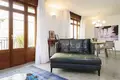 Residential quarter A ne pas manquer agreable avec terrasse bel appartement bien agence bon emplacement clair dans un bel immeuble investi spacieux