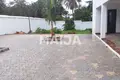Willa 6 pokojów 1 600 m² w Tujereng, Gambia