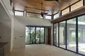 Mieszkanie 3 pokoi 320 m² Si Sunthon, Tajlandia