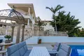 6-Schlafzimmer-Villa 650 m² Mouttagiaka, Zypern