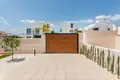 Villa de tres dormitorios 238 m² Urbanizacion Dona Pepa, Španjolska