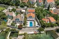 Villa 13 zimmer 819 m² Dobrota, Montenegro