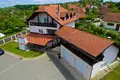 7 room house 250 m² Pustodol, Croatia