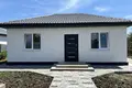 Дом 3 комнаты 80 м² Светлое, Украина