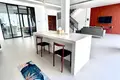 Wohnung 3 Schlafzimmer 148 m² Tumbakbayuh, Indonesien