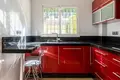 3 bedroom house 213 m² Dos Hermanas, Spain