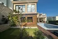 Villa de 4 dormitorios 300 m² Budva, Montenegro