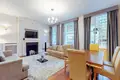 3 bedroom apartment 105 m² in London, United Kingdom
