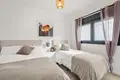 3 bedroom house 172 m² Dos Hermanas, Spain