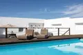 Haus 7 Schlafzimmer 600 m² Dos Hermanas, Spanien