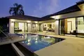 Wohnung 4 Schlafzimmer 300 m² Rawai, Thailand