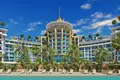 Kompleks mieszkalny New beachfront residence with a private beach and a 5-star hotel in a picturesque area, Turkler, Alanya, Turkey