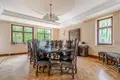 Haus 10 zimmer 1 000 m² Warschau, Polen