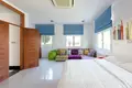 7 room house 1 000 m² in Cyprus, Cyprus