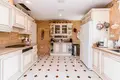 4 bedroom house 350 m² Dos Hermanas, Spain