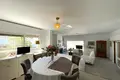 Haus 4 Schlafzimmer 273 m² Dos Hermanas, Spanien