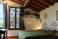 Commercial property 600 m² in Lucca, Italy