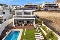 Haus 5 Schlafzimmer 330 m² Malaga, Spanien