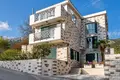 Villa de 5 habitaciones 200 m² Becici, Montenegro
