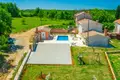 Dom 5 pokojów 220 m² Opcina Visnjan, Chorwacja