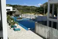 2 bedroom condo 123 m² West Bay, Honduras