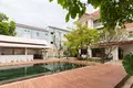 5-Zimmer-Villa 1 200 m² in Krous, Kambodscha
