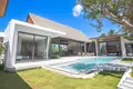 4 bedroom Villa 552 m² Si Sunthon, Thailand