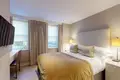 2 bedroom apartment 93 m² in London, United Kingdom