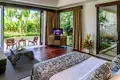 6-Schlafzimmer-Villa 1 025 m² Kutuh, Indonesien