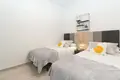 Ático 2 habitaciones 240 m² Torrevieja, Španjolska