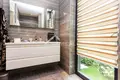 Дом 5 комнат 340 м² в Юрмале, Латвия