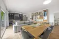 3 bedroom house 287 m² Dos Hermanas, Spain