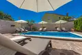 Haus 13 Schlafzimmer 681 m² Gespanschaft Küstenland-Bergland, Kroatien