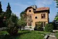 6-Zimmer-Villa 350 m² Ranco, Italien