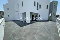Mieszkanie 3 pokoi 170 m² w Nikozja, Cypr