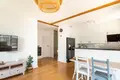 Apartamento 3 habitaciones 77 m² en Varsovia, Polonia