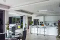 Villa de tres dormitorios 202 m² Si Sunthon, Tailandia