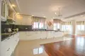 5 bedroom apartment 350 m² Mezitli, Turkey