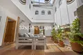 6 bedroom house 711 m² Dos Hermanas, Spain