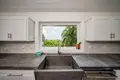 4 bedroom house 297 m² Pollytilly Bight, Honduras