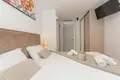 4 bedroom house 220 m² Grad Omis, Croatia