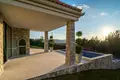 Villa mit 2 Schlafzimmern 185 m² Tivat, Montenegro