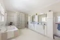 Haus 5 Schlafzimmer 504 m² Dos Hermanas, Spanien