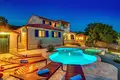4 bedroom house 170 m² Smrika, Croatia