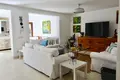 4-Schlafzimmer-Villa 208 m² Estepona, Spanien