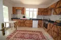 Propriété commerciale 2 400 m² à Menderes, Turquie